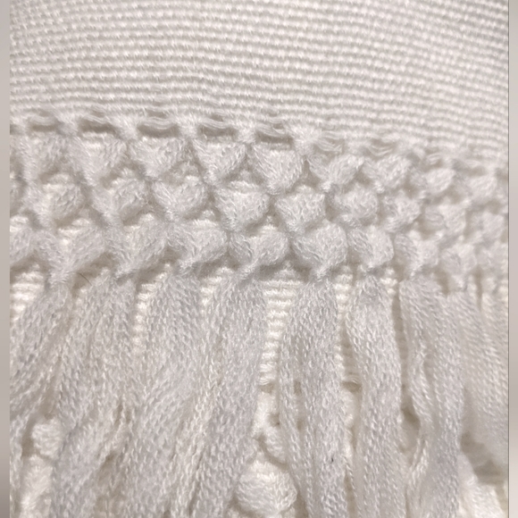 Beautiful Winter White Fine Knit Wrap with Long Fringe 24" X 80" - Picture 3 of 3